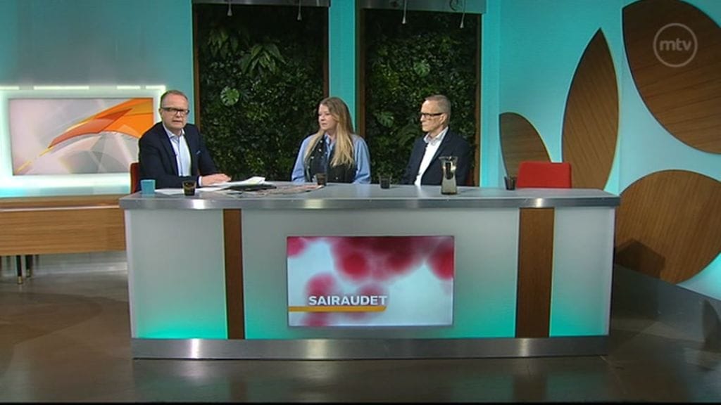 HuSussa keskustelemassa Mari Kiuru ja Markku Junkkari Suomen Ultraharvinaiset ry:stä.