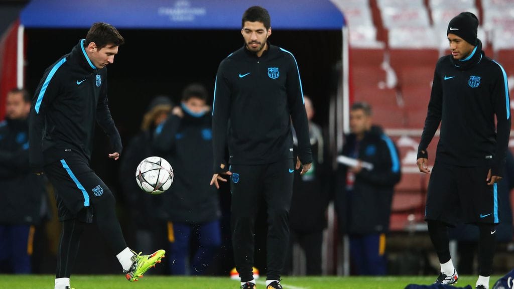 Lionel Messi, Luis Suarez ja Neymar Barcelonan harjoituksissa maanantaina.