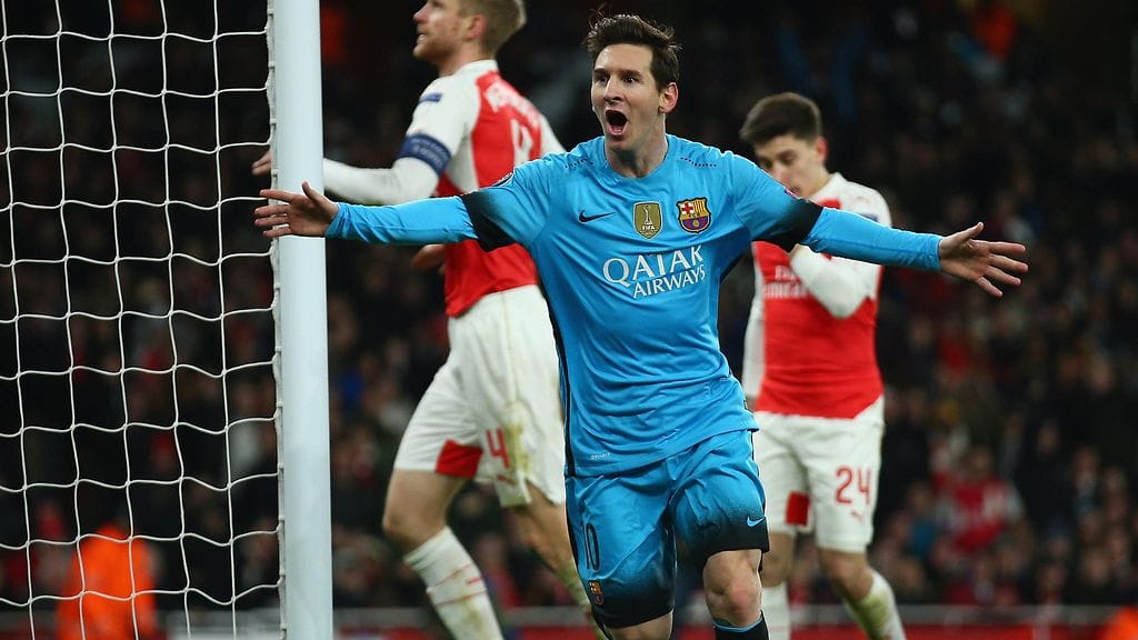 Lionel Messi tuuletti osumaansa Lontoossa tiistaina.