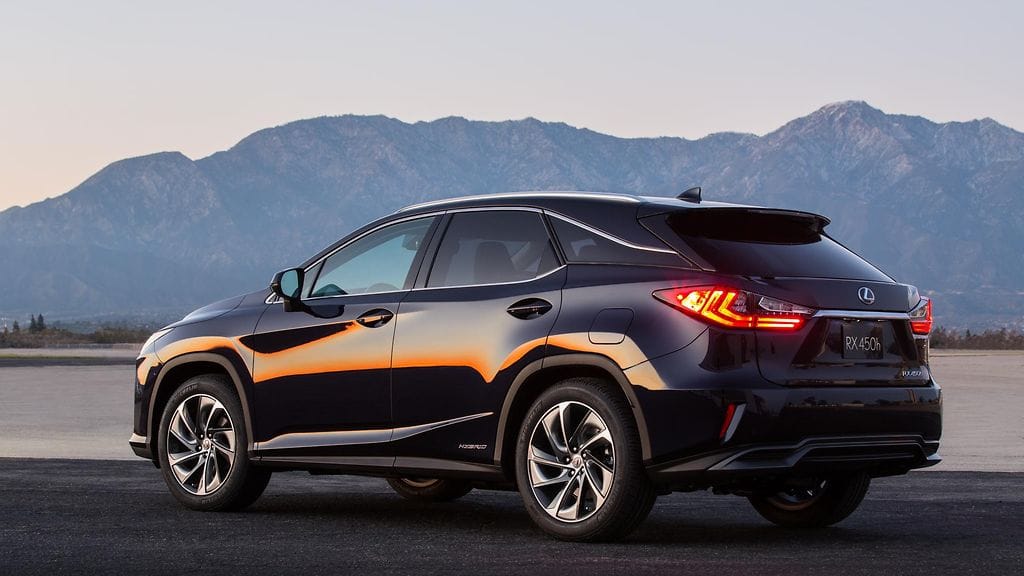 Lexus RX on vuoden paras ylellinen kaupunkimaasturi.