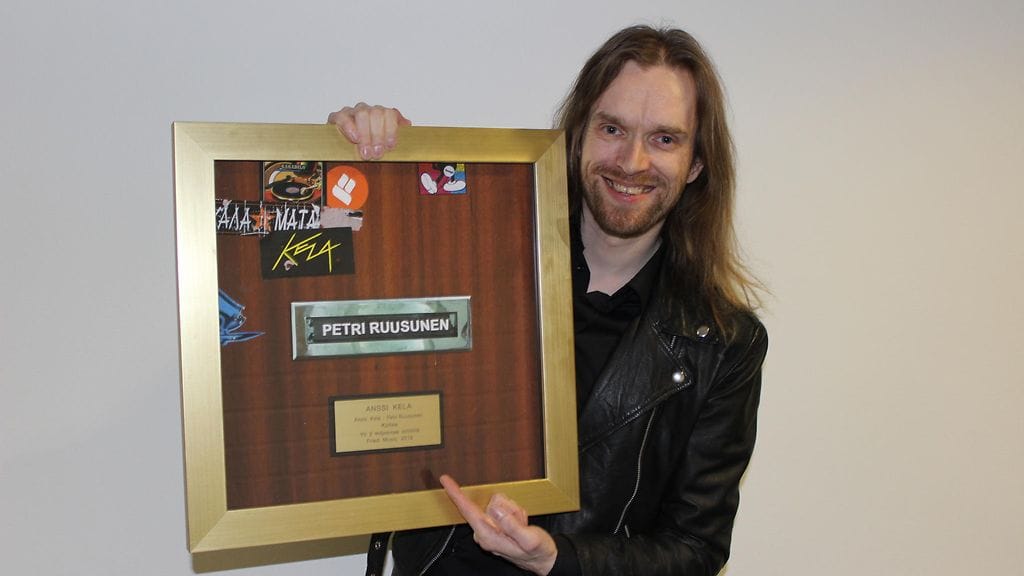 Anssi Kela striimasi kultaa, onnea!