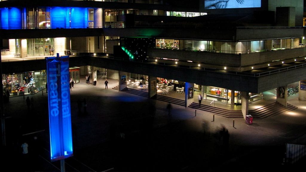 Useita katsojia on pyörtynyt kesken Cleansed- näytelmän Lontoon kansallisteatterissa. Arkistokuva  vuodelta 2008.