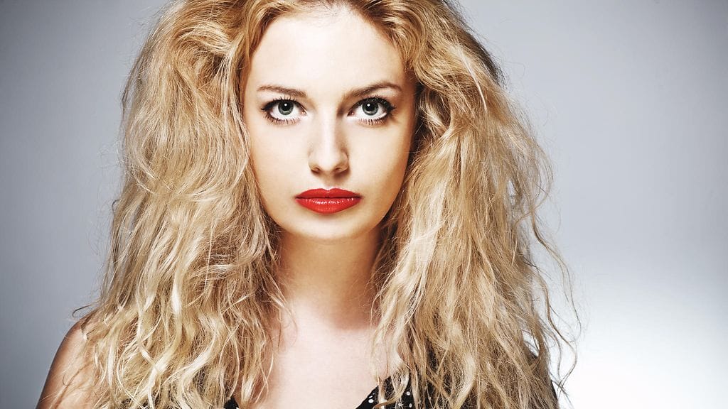 Myös me päätimme testata, mikä on kauniimpaa: symmetria vai sittenkin epätäydellisyys?