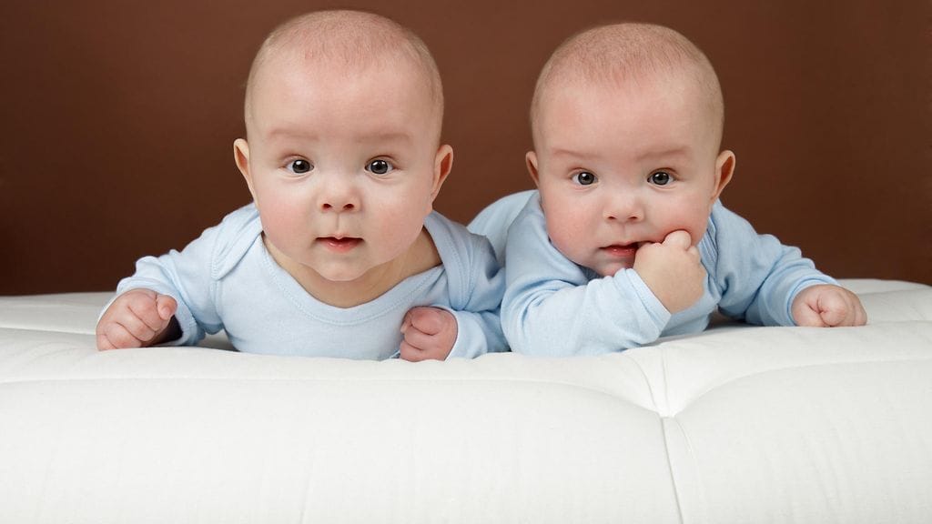 Kuvituskuva. Vakavasta sairaudesta kärsivän pojan tunnistaminen on ensiarvoisen tärkeää.