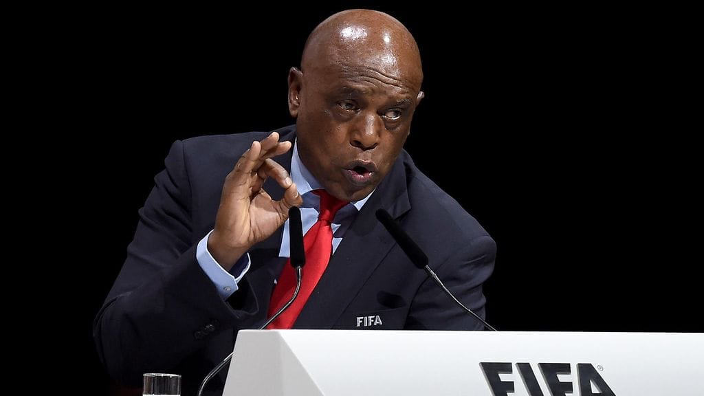 Tokyo Sexwale heitti leikin kesken Fifan puheenjohtajakisassa.