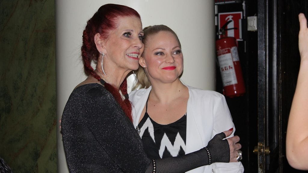 Aira Samulin vieraat