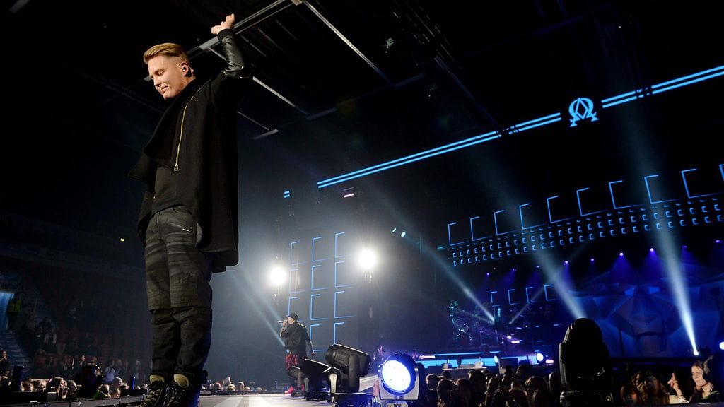 Cheekin Alpha Omega Tour 2016 käynnistyi  Helsingin jäähallista 8. tammikuuta 2016.