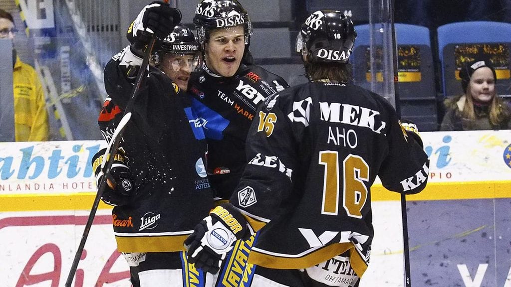 Mika Pyörälä, Jesse Puljujärvi ja Sebastian Aho