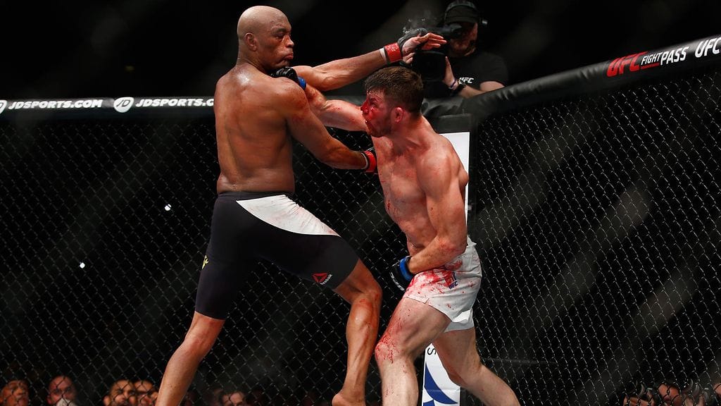 Michael Bisping (oik.) ei ole hävinnyt yhtään ottelua kotimaassaan.