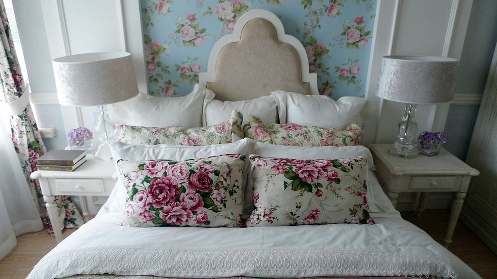 Se, miten sisustat makuuhuoneen, vaikuttaa myös yöuniisi.