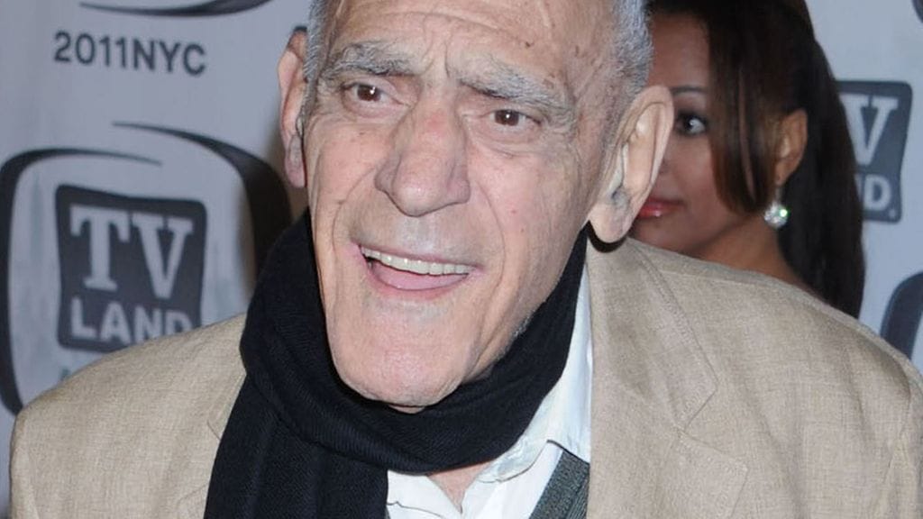 Abe Vigodan kuolemasta huhuttiin useita kertoja hänen eläessään.