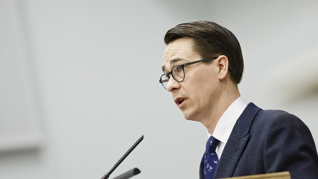 Carl Haglund eduskunnan valtiopäivien avauskeskustelussa 9. helmikuuta 2016.