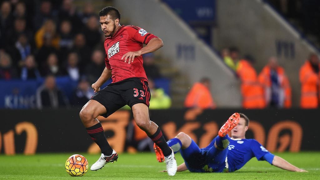 WBA:n Salomon Rondon (vas.) iski vieraiden avausmaalin.