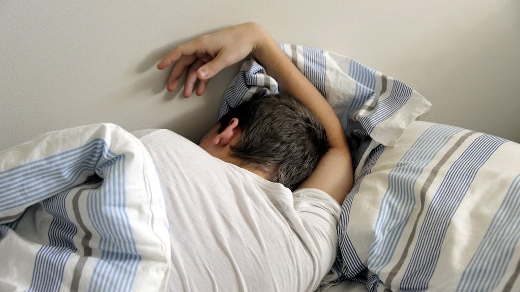 Univajeen paikkaaminen päiväunilla ei välttämättä ole viisasta.