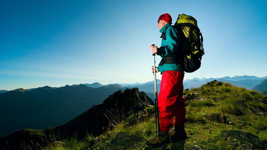 Tutkimuksen mukaan DRD4-geenin tuoma elämyshakuisuus on ihmisellä perinnöllistä, mutta kotiolot ja kasvatus ratkaisevat, tuleeko tästä luonteenpiirteestä hallitseva. Kuvituskuva.