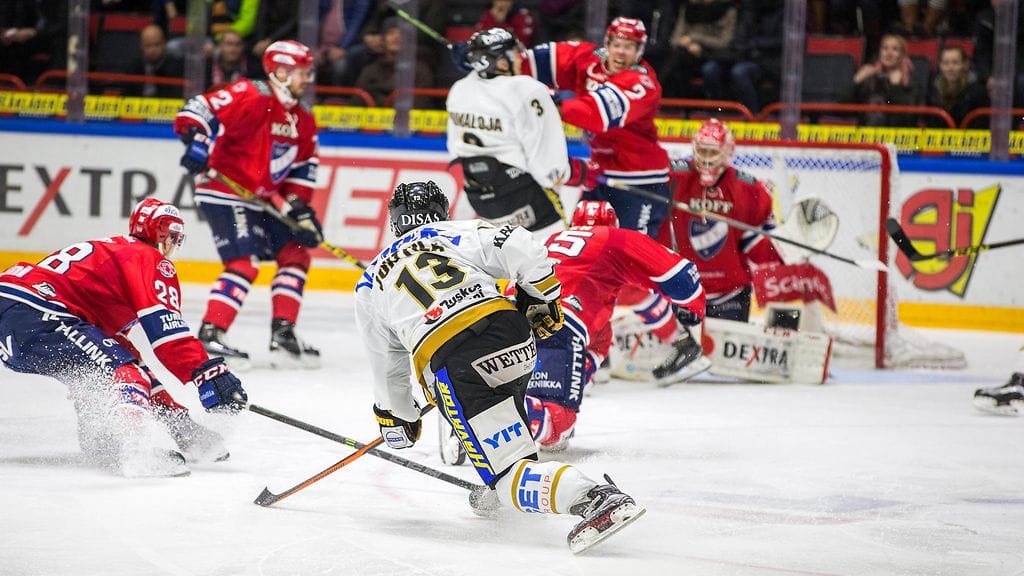 HIFK ja Kärpät kohtaavat illalla huippuottelussa.