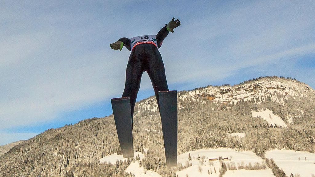 Ville Larinto (kuvassa) ja Lauri Asikainen ovat mukana Wislan mäkikisassa (arkistokuva).