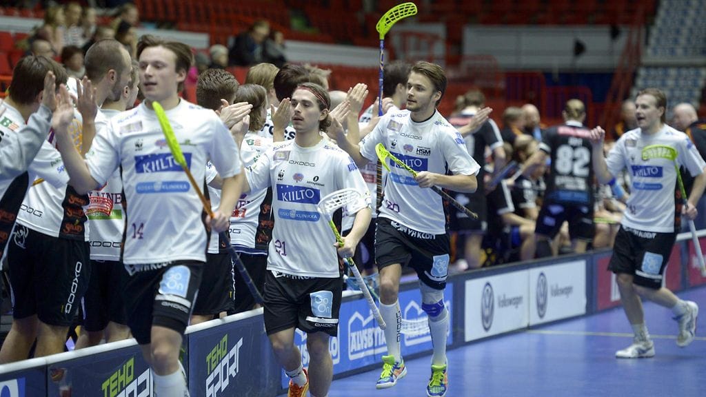 Classic marssi runkosarjan voittoon Salibandyliigassa.