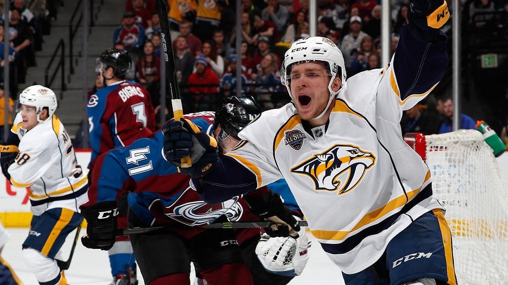 Miikka Salomäki sai kiekon tyhjään maaliin.