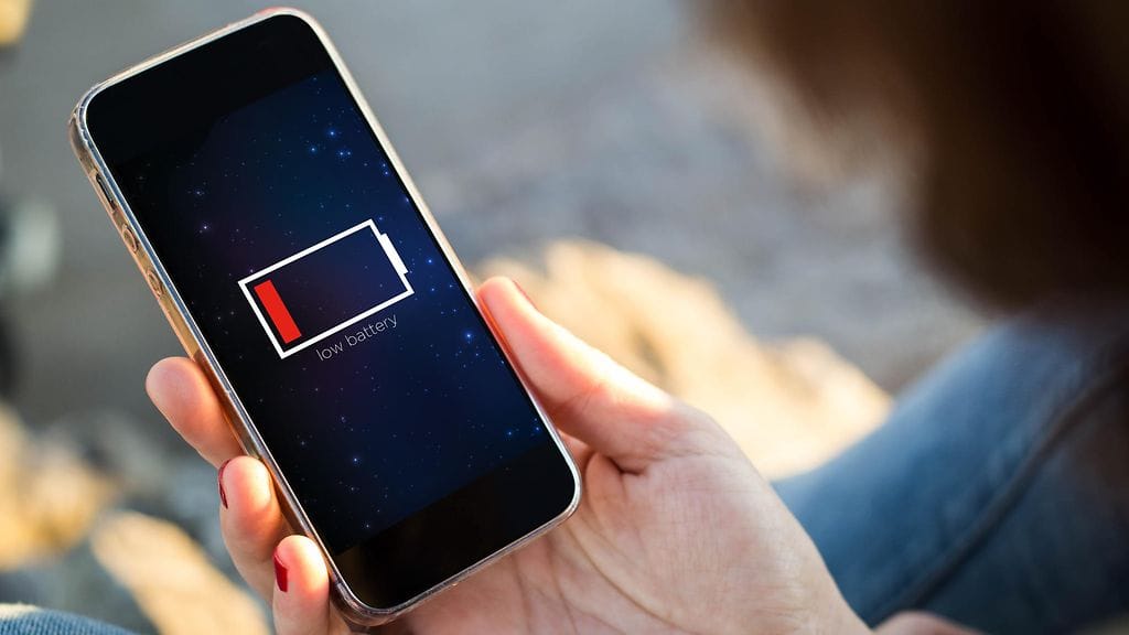 "Puhelimen sulkeminen pariksi tunniksi säästää virtaa enemmän kuin pelkkä näppäinlukko."