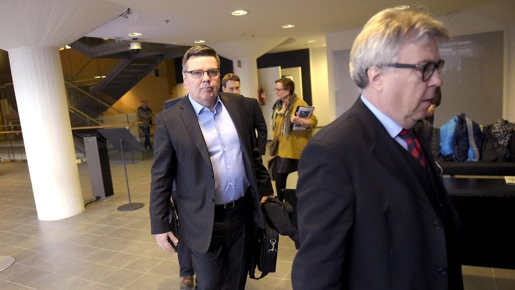 Syyttäjä vaatii Aarniolle törkeistä huumausaine- ja virkarikoksista vähintään 11 vuoden vankeusrangaistusta aiemman Trevoc-haaran tuomion lisäksi. Aarnio on kiistänyt kaikki syytteet.