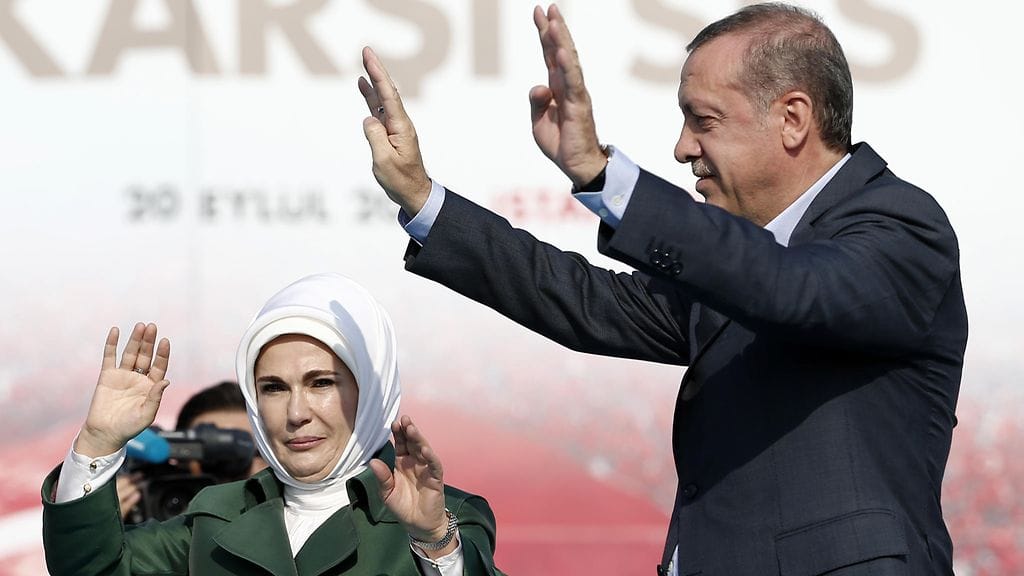 Emine Erdoğan yhdessä miehensä,Turkin presidentti Recep Tayyip Erdoğanin kanssa.