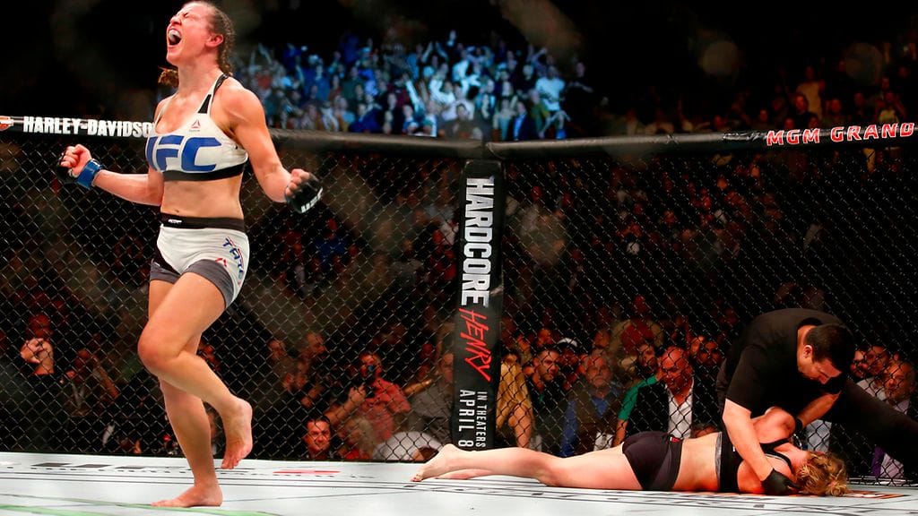Miesha Tate tyrmäsi Holly Holmesin Las Vegasin mestaruusottelussa.