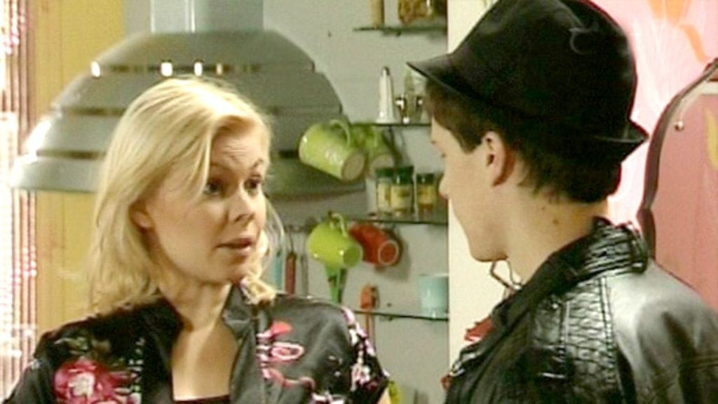 Salatut elämät - Isabella Holm (Kirsi Ståhlberg) ja Miro Holm (Patrik Borodavkin). Kuva: MTV3