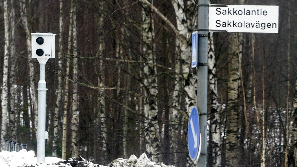 Tässä peltipoliisissa ei ole kameraa, jos tulkinnan tekee asiantuntijan vinkkien perusteella.