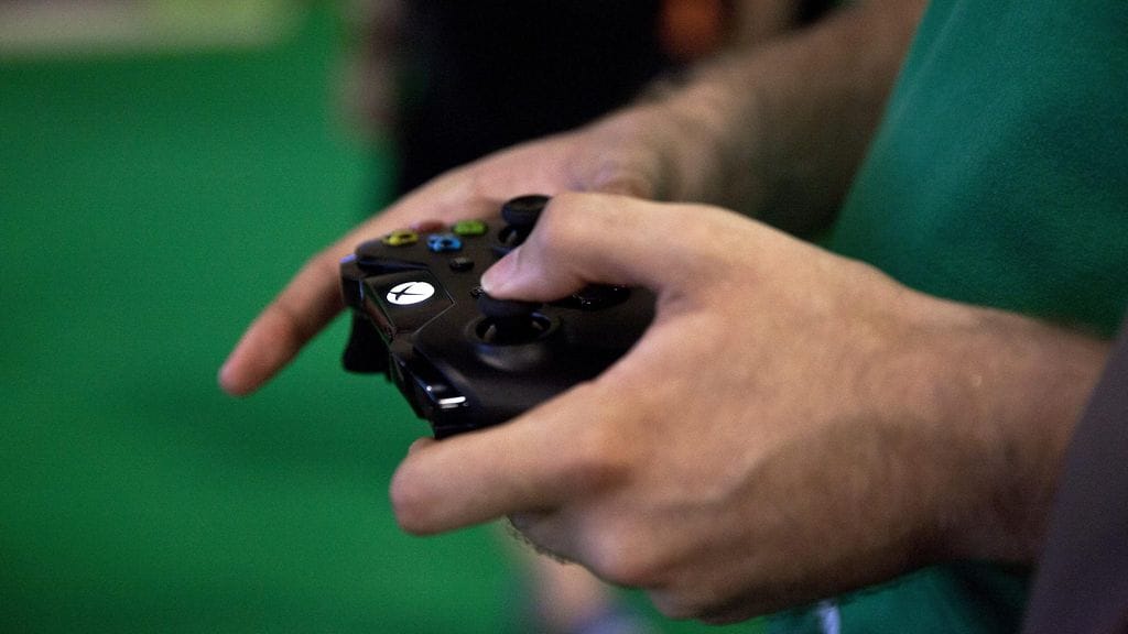 Ensimmäinen alustojen väliseen pelaamiseen sopiva peli on Rocket League.