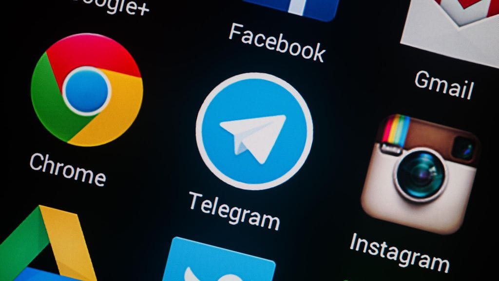 Android-käyttöjärjestelmästä korjattiin 19 haavoittuvuutta.