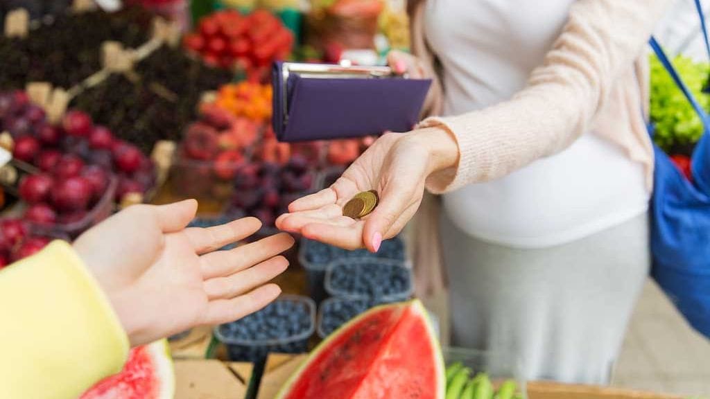 Naisen hyvän tahdon ele moninkertaistui, kun apua saanut mies lahjoitti jättisumman hyväntekeväisyyteen.