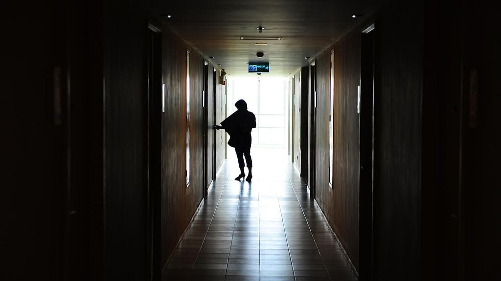 "Putkien tiedettiin vuotavan koko ajan rakenteisiin, mutta sille ei tehty mitään", homekyselyyn vastannut lukija kertoi. Kuvituskuva.