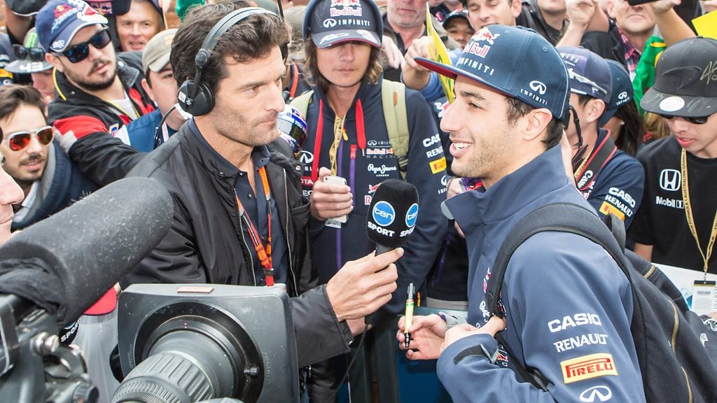 Mark Webber haastatteli Daniel Ricciardoa vuosi sitten Australian osakilpailun yhteydessä.