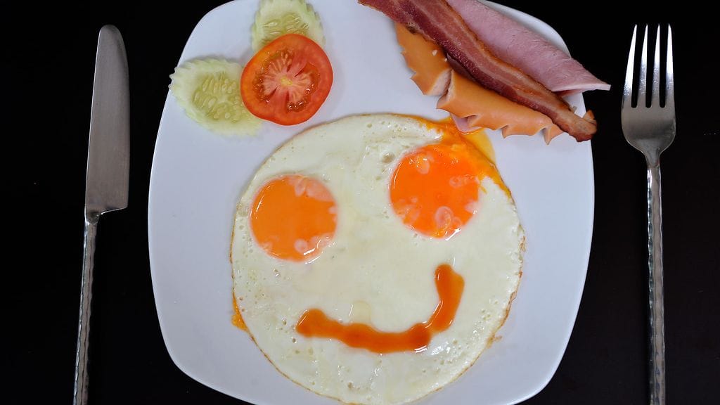 Hymyilevässä ruoassa on riskinsä. Kuvituskuva.