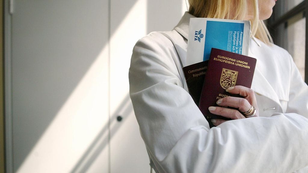 Nuorisolippu täytyy varata erikseen, mikäli perheen lomamatkaan sellaisen haluaa. Kuvituskuva.