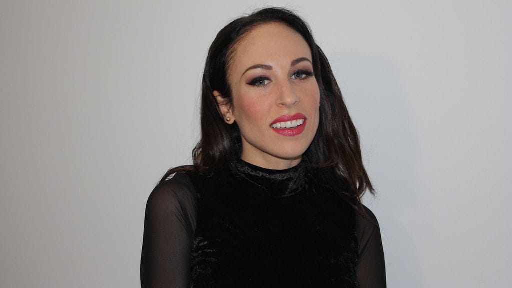 Janna Vehon Mercede-Benz Airport -lippulaivamyymälän avajaisissa.