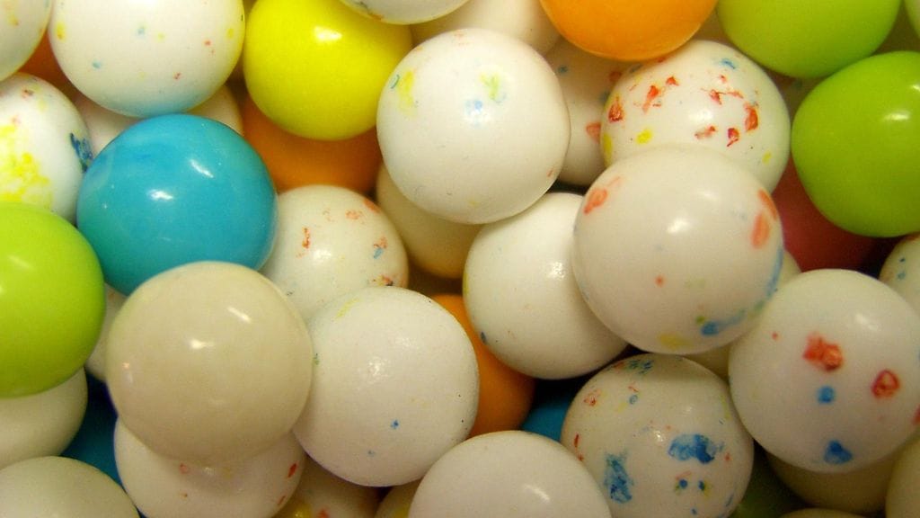 Tällaista karkkia eräs isoäiti on pöydällään pitänyt jo viimeiset kahdeksan vuotta.