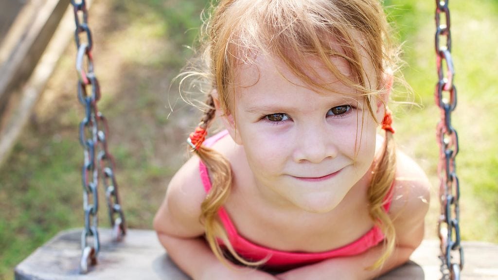 "Lapset saattavat kuunnella sanojasi, mutta he seuraavat ennen kaikkea tekemisiäsi. "