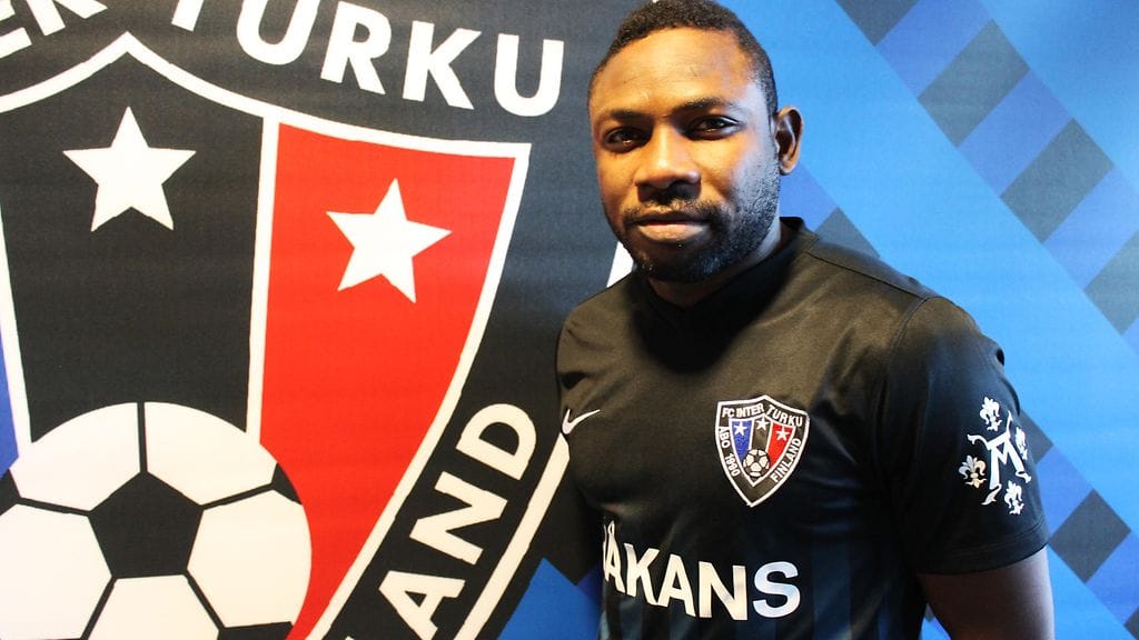 Adama Tamboura on pelannut Malin A-maajoukkueessa 79 ottelua.