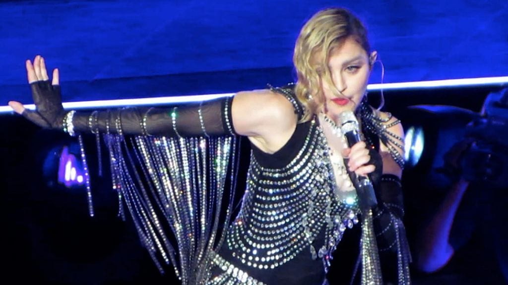 Madonna on käyttäytynyt kummallisesti useilla keikoillaan.