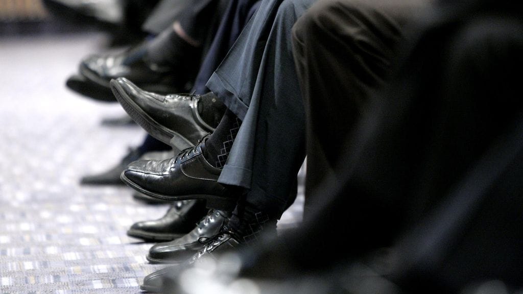 Hengittämättömät kengät voivat moninkertaistaa hikoilun määrän.