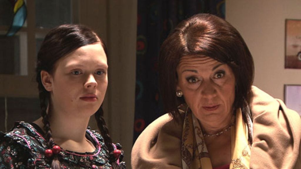 Salatut elämät – Matleena (Pauliina Jokinen) ja Helena (Anneli Ranta)