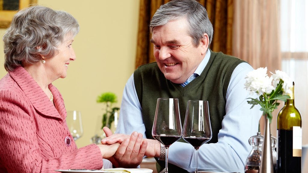 Asiantuntijan mukaan suurin virhe, minkä vanhemmat ihmiset tekevät parinhaussa, on jonkin "tietyn tyyppisen" ihmisen etsiminen. Kuvituskuva.