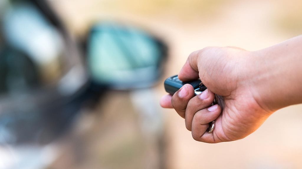 Tutkijoiden mukaan 24 eri automallia 19 valmistajalta ovat varastettavissa avaimen signaalia vahvistamalla.