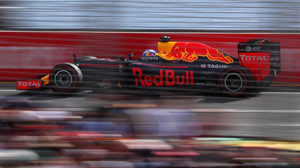 Daniel Ricciardo vauhdissa Australian GP:ssä.