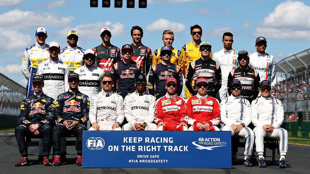 F1-kuskit yhteiskuvassa ennen Australian GP:tä.