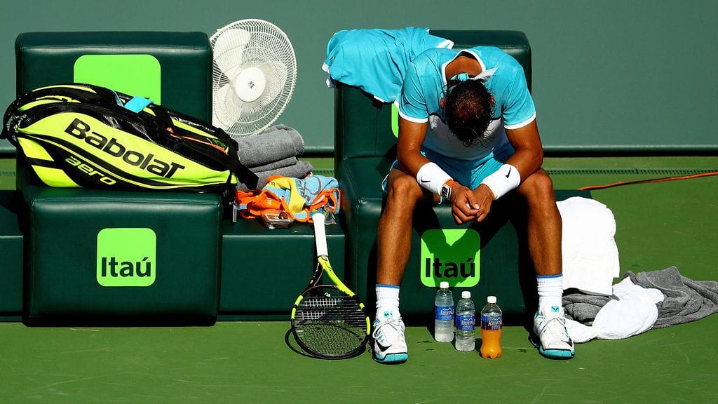 Rafael Nadal hyytyi lämpimässä säässä.