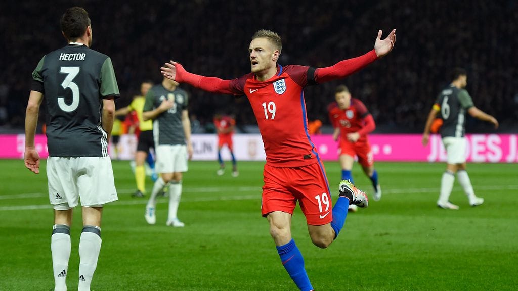 Jamie Vardy iski Englannin tasoituksen.