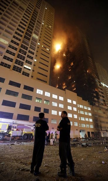 Tornitalopalo Ajmanissa Arabiemiraateissa 3